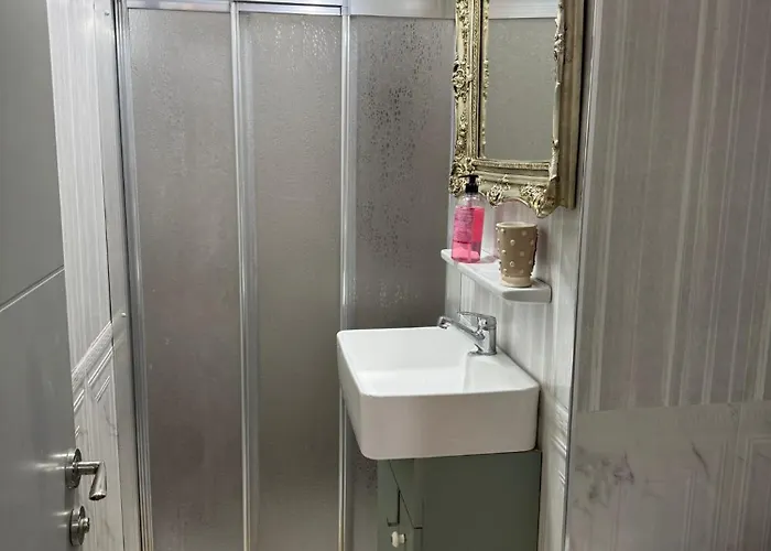 Semesterbostad Kendine Oezgue Huzur Doga Ve Deniz Keyfini Yasayin